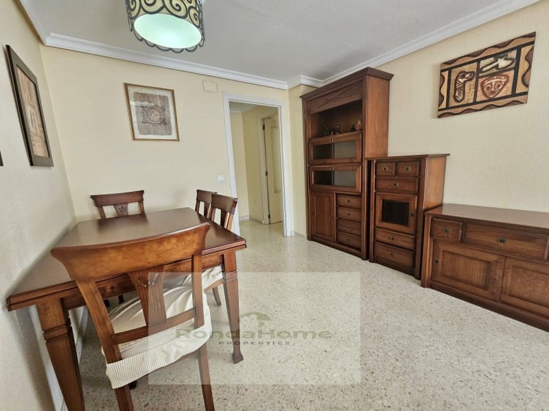 3 makuuhuone Asunto vuokrattavana paikassa Las Lagunas de Mijas mukana 
autotalli - 1 200 € (Ref: 9449643)