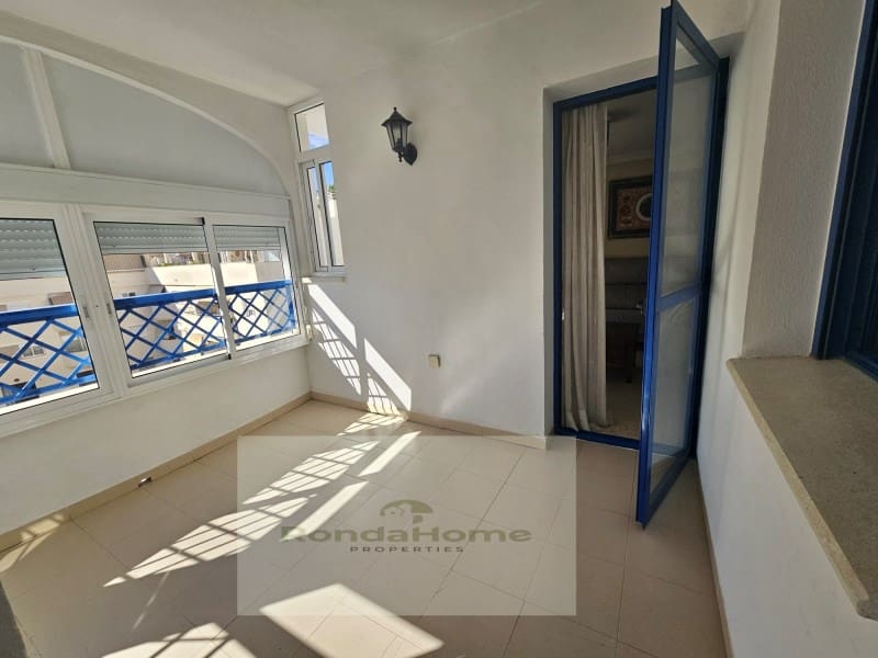 3 makuuhuone Asunto vuokrattavana paikassa Las Lagunas de Mijas mukana 
autotalli - 1 200 € (Ref: 9449643)