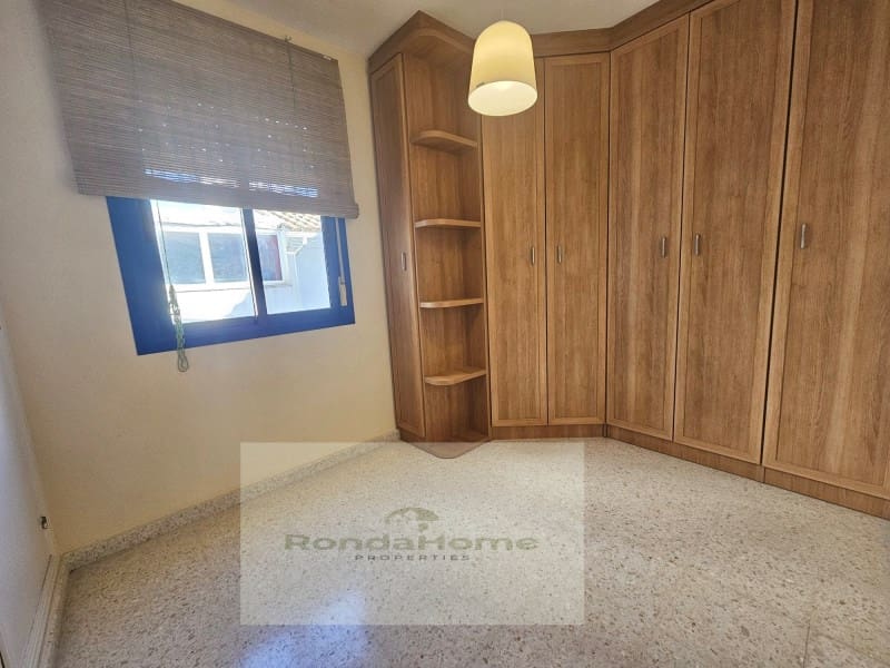 3 makuuhuone Asunto vuokrattavana paikassa Las Lagunas de Mijas mukana 
autotalli - 1 200 € (Ref: 9449643)