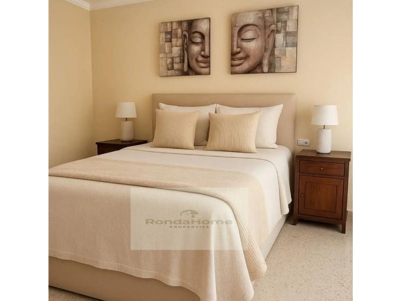 3 makuuhuone Asunto vuokrattavana paikassa Las Lagunas de Mijas mukana 
autotalli - 1 200 € (Ref: 9449643)