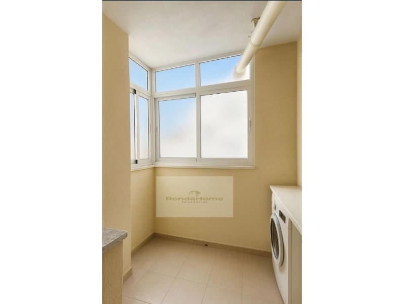 3 makuuhuone Asunto vuokrattavana paikassa Las Lagunas de Mijas mukana 
autotalli - 1 200 € (Ref: 9449643)