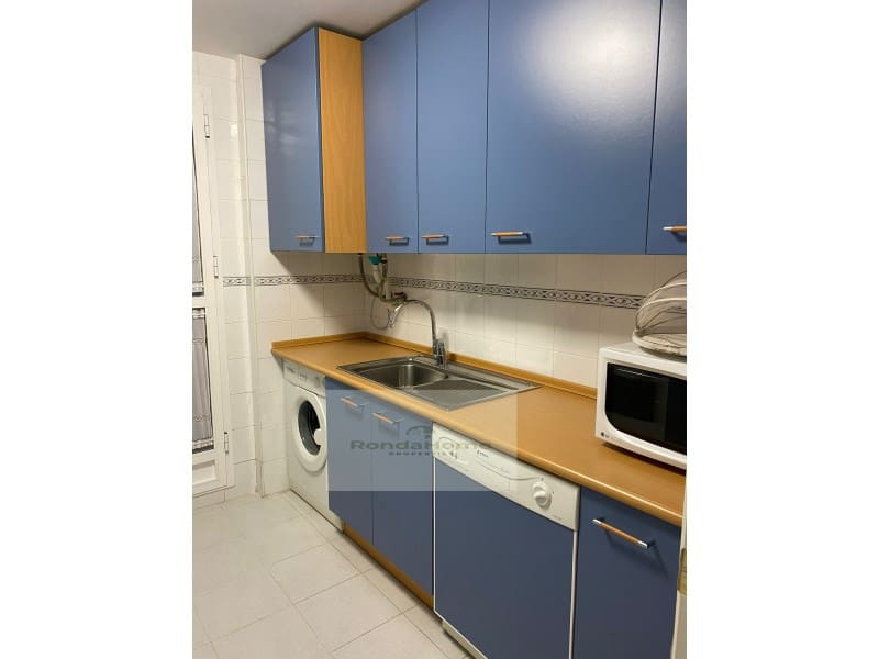 2 soveværelse Lejlighed til leje i Golden Mile med garage - € 2.000 (Ref: 9450458)