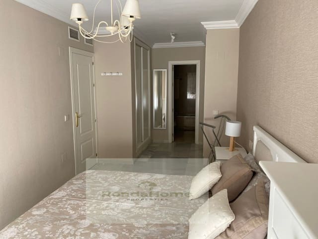 2 soveværelse Lejlighed til leje i La Carolina - Guadalpín, Marbella med garage - € 2.000 (Ref: 9450458)