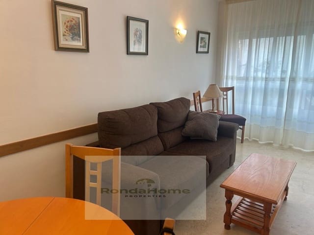 Apartamento para arrendar em Torremolinos - 1 150 € (Ref: 9452842)