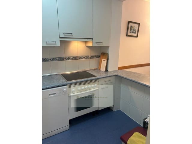 Apartamento para arrendar em Torremolinos - 1 150 € (Ref: 9452842)