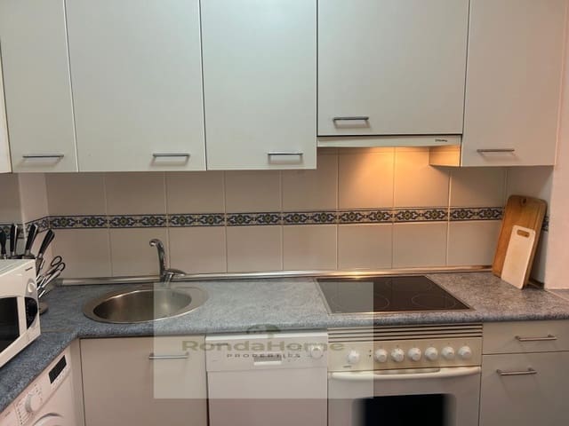 Apartamento para arrendar em Torremolinos - 1 150 € (Ref: 9452842)