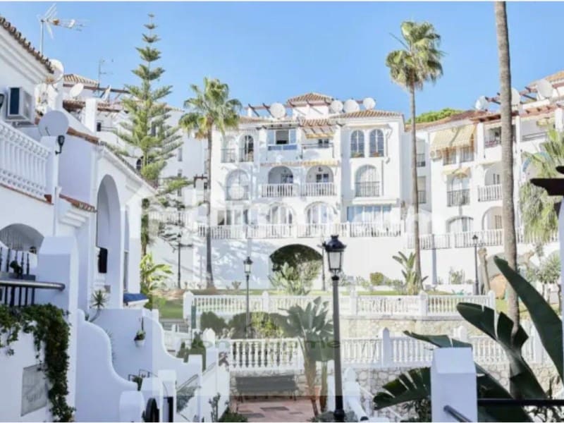 2 quarto Apartamento para arrendar em Riviera del Sol - 1 350 € (Ref: 9462523)