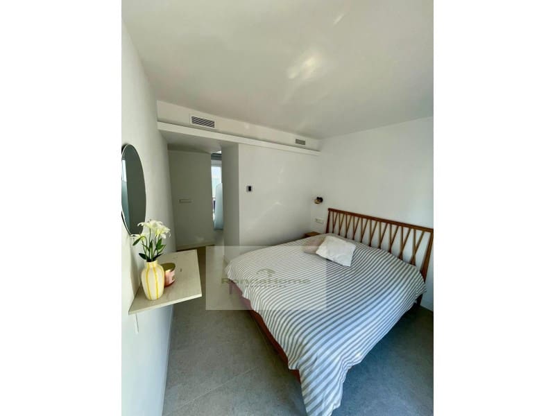 2 bedroom Flat for rent in Marbella - € 1,900 (Ref: 9462524)