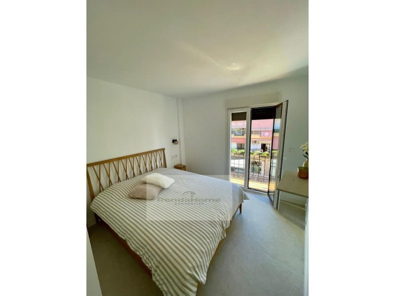 2 bedroom Flat for rent in Marbella - € 1,900 (Ref: 9462524)