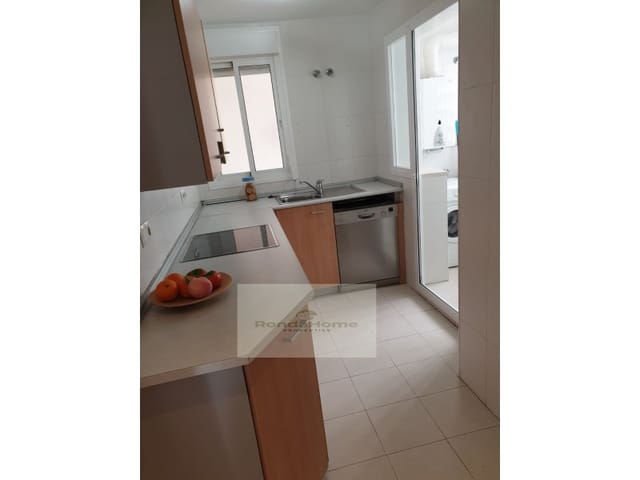 Piso de 2 habitaciones en Benalmádena pueblo, Benalmádena en alquiler - 1.350 € (Ref: 9462525)