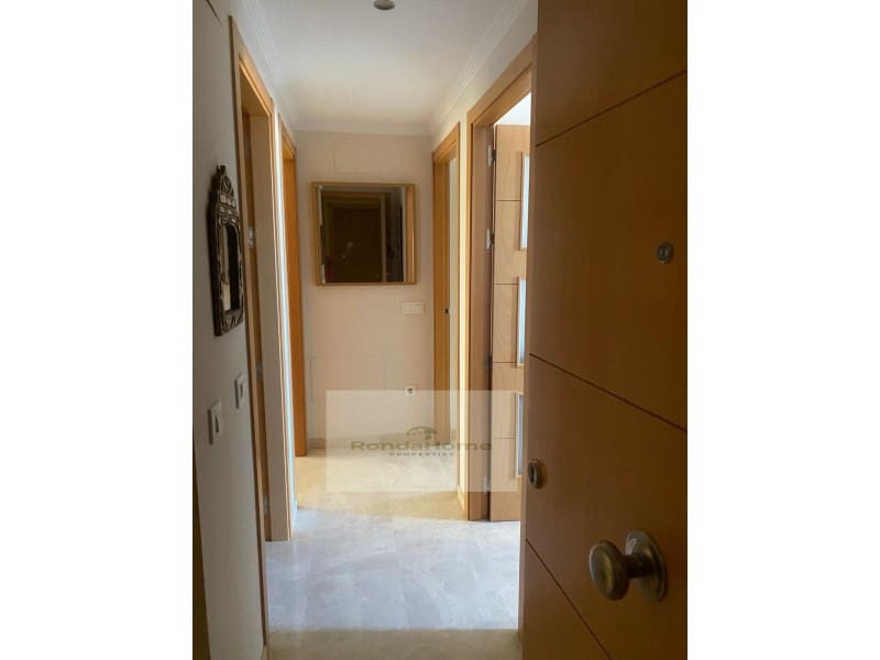 2 bedroom Flat for rent in Benalmadena with garage - € 1,200 (Ref: 9496396)