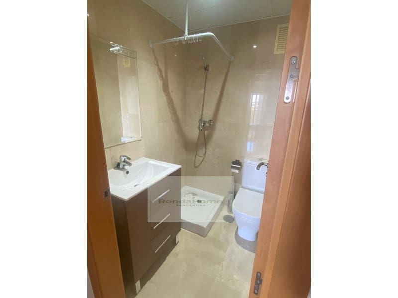 2 bedroom Flat for rent in Benalmadena with garage - € 1,200 (Ref: 9496396)