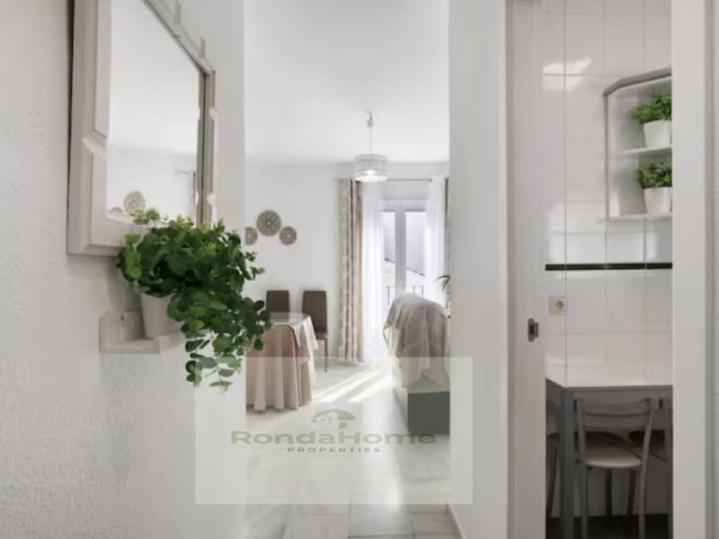 2 soverom Leilighet til leie i Ronda - € 750 (Ref: 9524710)