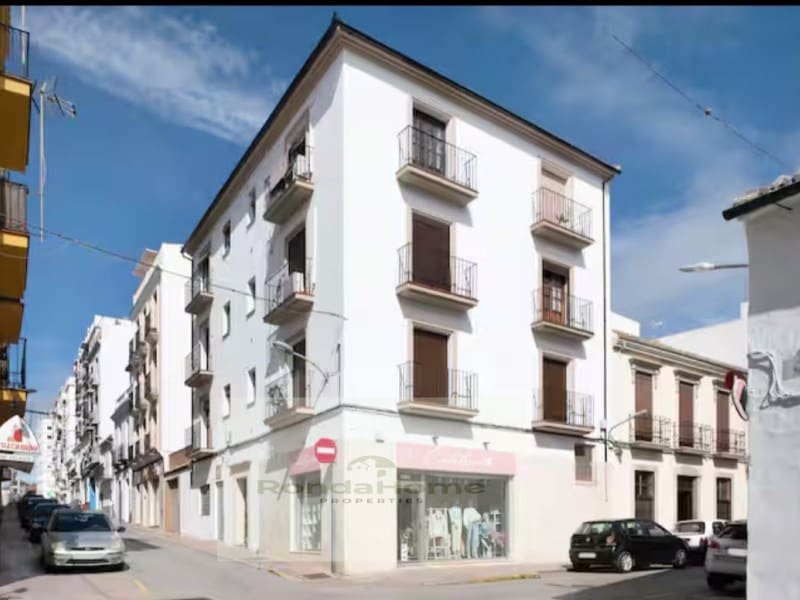 2 soverom Leilighet til leie i Ronda - € 750 (Ref: 9524710)