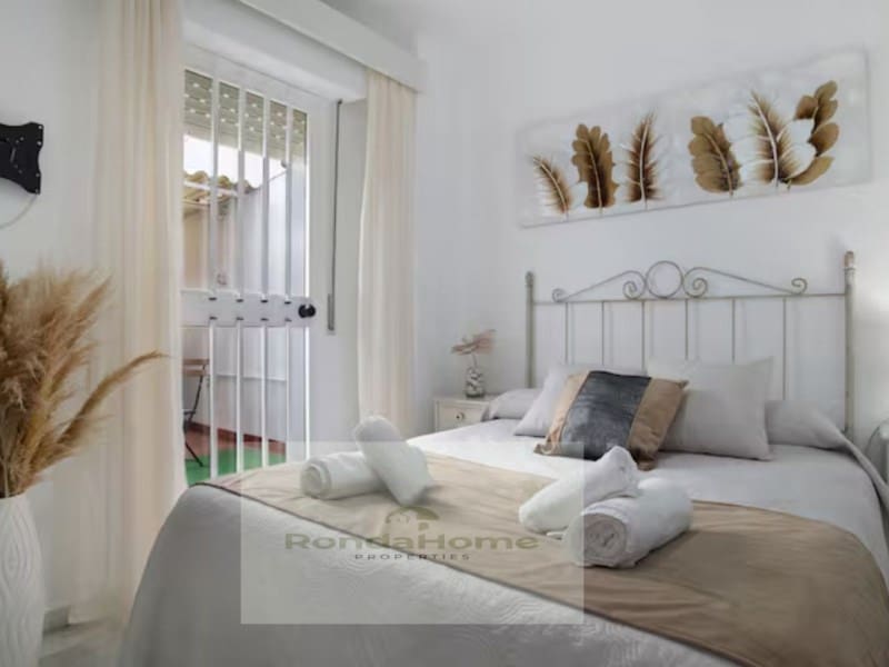 2 soverom Leilighet til leie i Ronda - € 750 (Ref: 9524710)