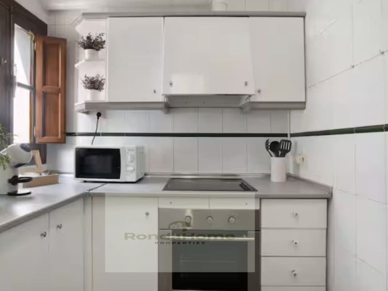 2 soverom Leilighet til leie i Ronda - € 750 (Ref: 9524710)