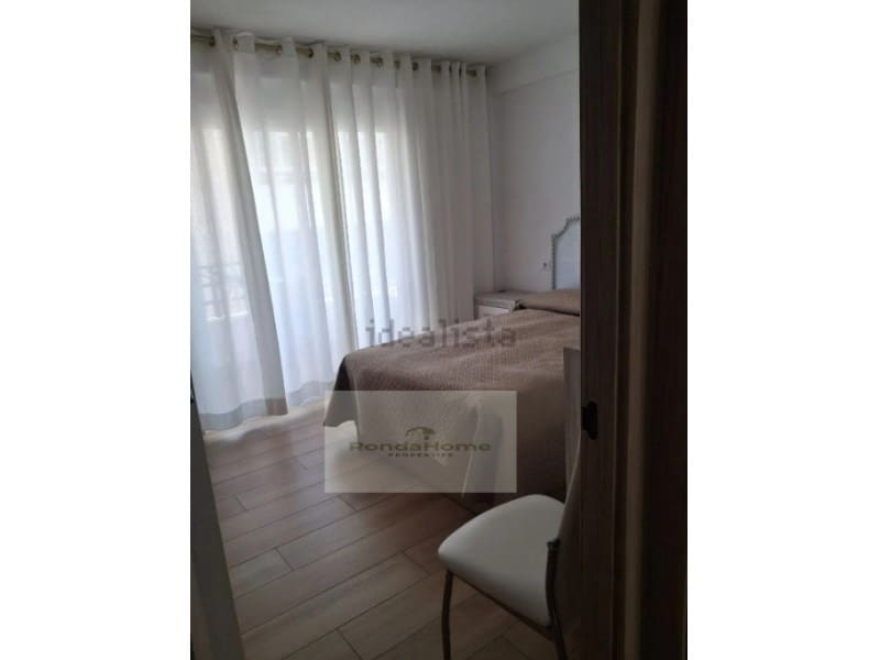 Piso de 2 habitaciones en Marbella en venta con garaje - 275.000 € (Ref: 9541644)