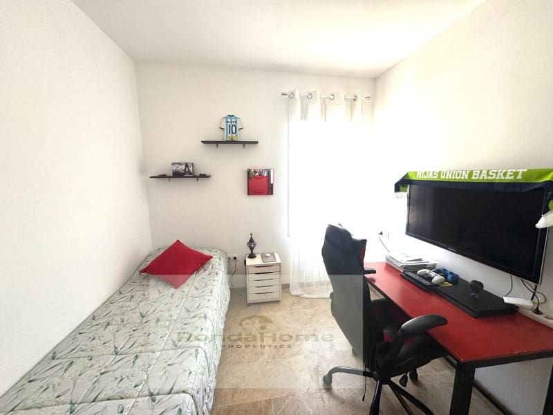 3 sovrum Lägenhet till salu i Riviera del Sol med garage - 299 000 € (Ref: 9543511)