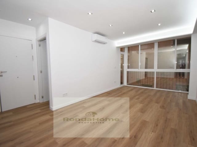 3 Zimmer Wohnung zu verkaufen in Zona Puerto Deportivo, Fuengirola - 325.000 € (Ref: 9543512)