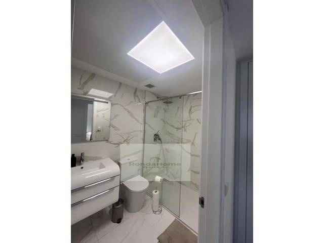 2 makuuhuone Asunto vuokrattavana paikassa Benalmádena pueblo, Benalmádena mukana 
autotalli - 1 450 € (Ref: 9569009)