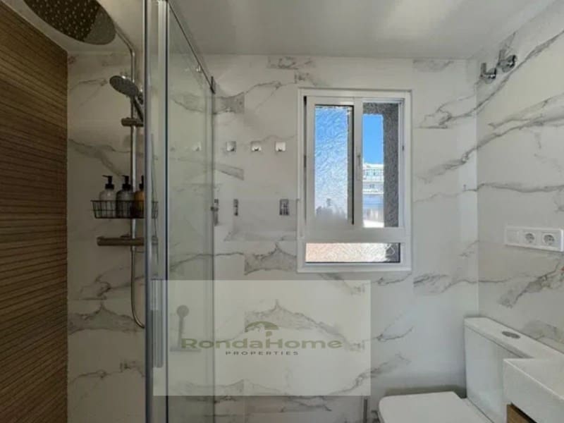 2 quarto Penthouse para arrendar em Fuengirola - 1 400 € (Ref: 9569010)