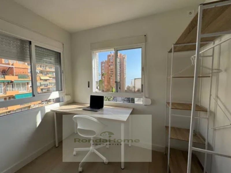 2 quarto Penthouse para arrendar em Fuengirola - 1 400 € (Ref: 9569010)