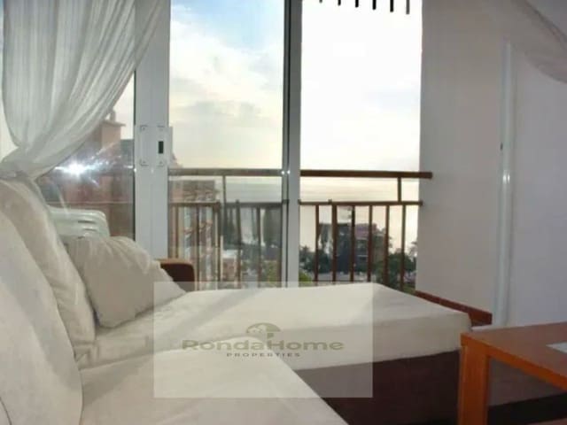 3 makuuhuone Asunto vuokrattavana paikassa Benalmadena Costa, Benalmádena mukana 
autotalli - 1 300 € (Ref: 9569011)