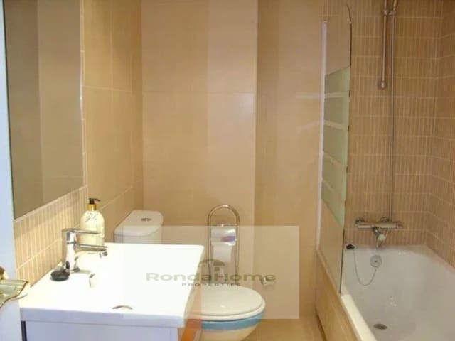 3 makuuhuone Asunto vuokrattavana paikassa Benalmadena Costa, Benalmádena mukana 
autotalli - 1 300 € (Ref: 9569011)