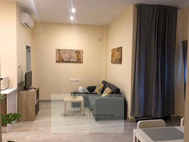 2 makuuhuone Asunto vuokrattavana paikassa Benalmadena Costa, Benalmádena mukana 
autotalli - 1 350 € (Ref: 9569012)