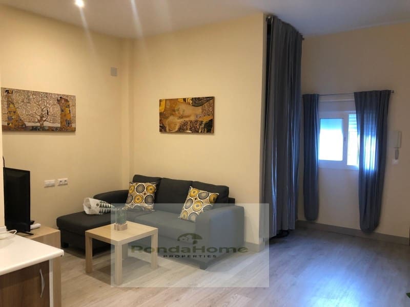 2 makuuhuone Asunto vuokrattavana paikassa Benalmadena mukana 
autotalli - 1 350 € (Ref: 9569012)