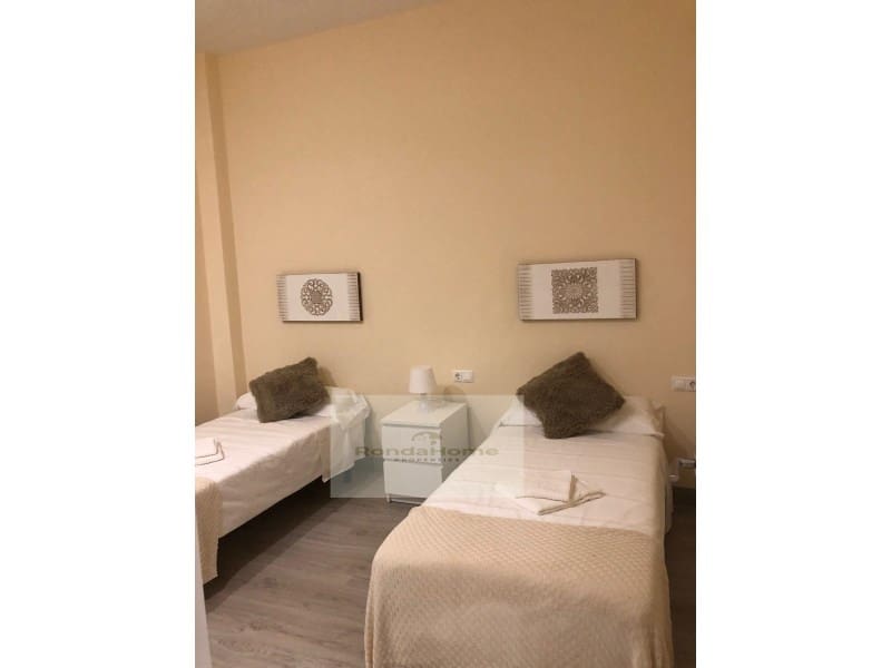 2 makuuhuone Asunto vuokrattavana paikassa Benalmadena mukana 
autotalli - 1 350 € (Ref: 9569012)