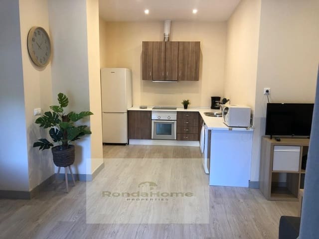 2 makuuhuone Asunto vuokrattavana paikassa Benalmadena Costa, Benalmádena mukana 
autotalli - 1 350 € (Ref: 9569012)