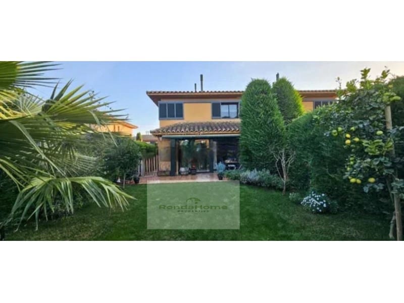 4 chambre Villa/Maison à vendre à Navata avec garage - 435 000 € (Ref: 9569013)