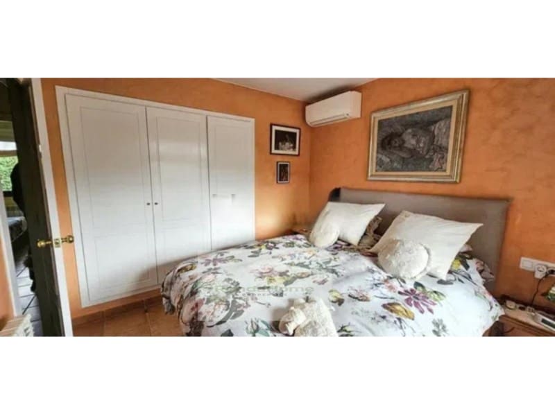 4 chambre Villa/Maison à vendre à Navata avec garage - 435 000 € (Ref: 9569013)