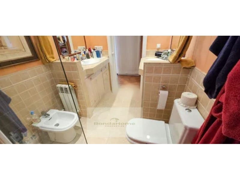 4 chambre Villa/Maison à vendre à Navata avec garage - 435 000 € (Ref: 9569013)