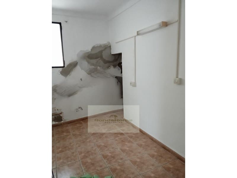 3 soverom Hus til salgs i Benaojan - € 50 000 (Ref: 9571389)