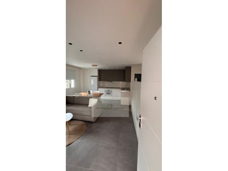 Appartement de 1 chambre à louer à Torremolinos - 1 100 € (Ref: 9574801)