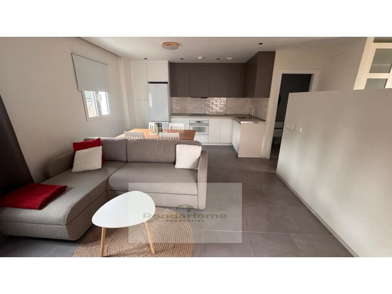 Appartement de 1 chambre à louer à Torremolinos - 1 100 € (Ref: 9574801)