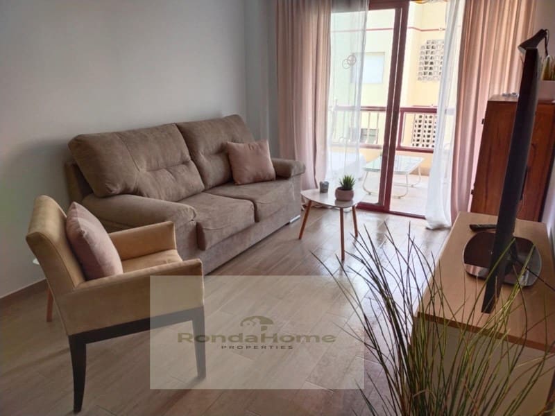 2 bedroom Flat for rent in Riviera del Sol with garage - € 1,500 (Ref: 9591536)