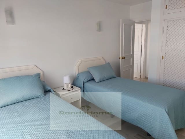 2 Zimmer Wohnung zu vermieten in Puerto Marina, Benalmádena mit Garage - 1.400 € (Ref: 9591537)
