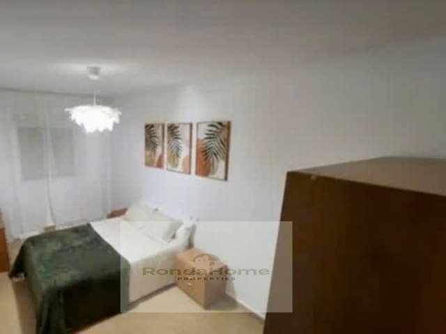 2 Zimmer Wohnung zu vermieten in Ronda - 790 € (Ref: 9599473)