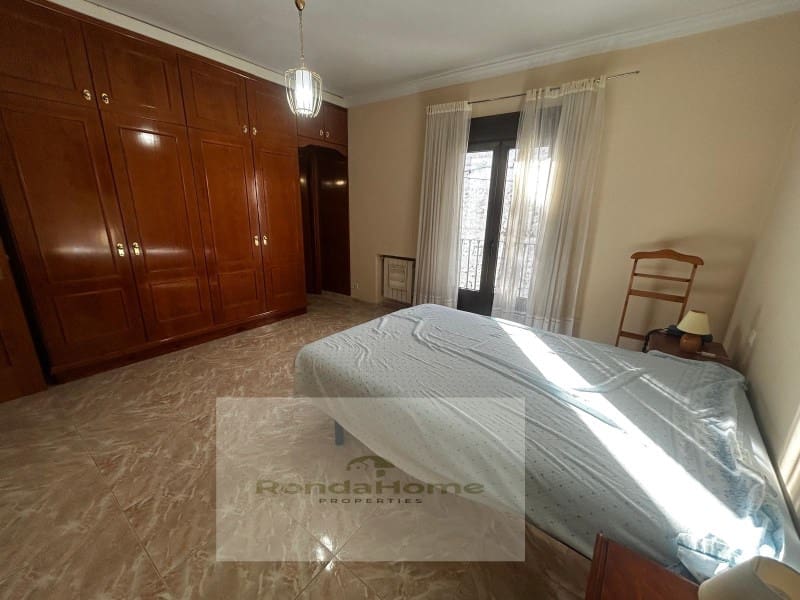 3 bedroom Townhouse for sale in Benaojan - € 135,000 (Ref: 9625907)