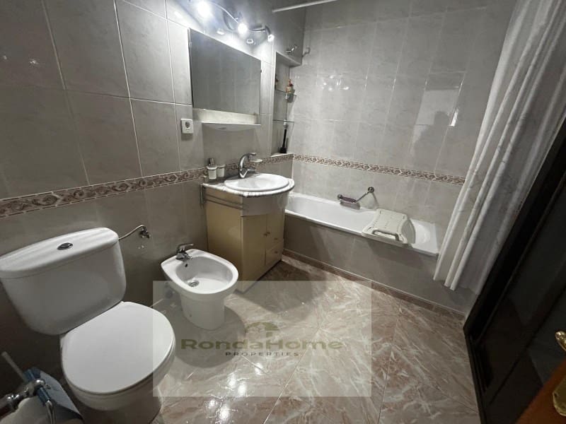 3 bedroom Townhouse for sale in Benaojan - € 135,000 (Ref: 9625907)