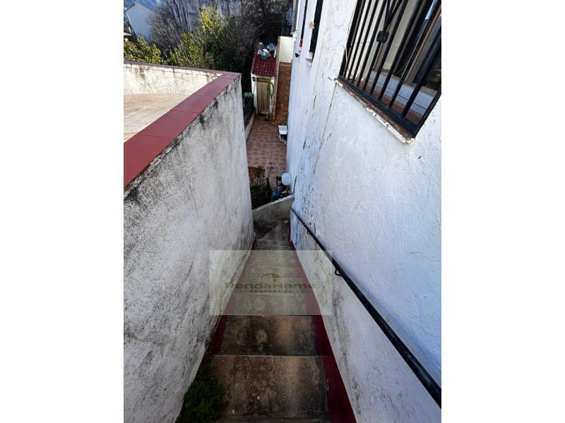 3 bedroom Townhouse for sale in Benaojan - € 70,000 (Ref: 9625908)