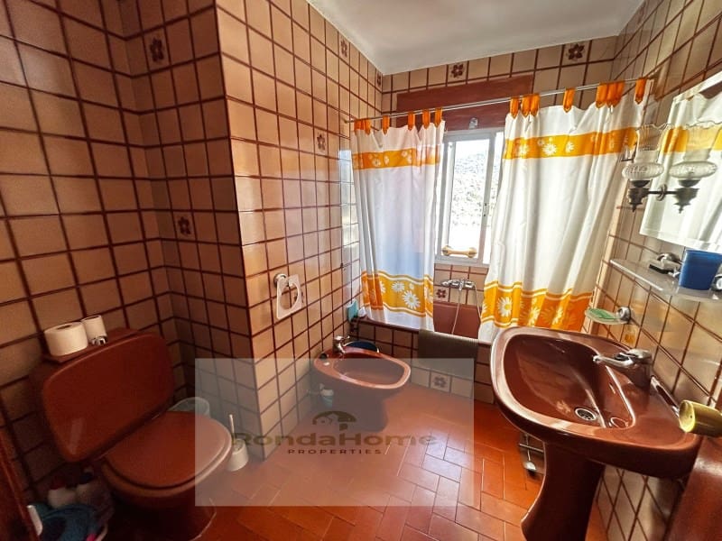 3 bedroom Townhouse for sale in Benaojan - € 70,000 (Ref: 9625908)