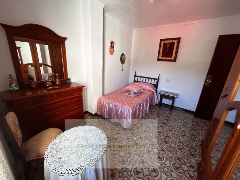 3 bedroom Townhouse for sale in Benaojan - € 70,000 (Ref: 9625908)