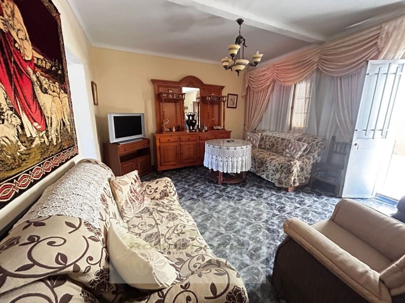 3 bedroom Townhouse for sale in Benaojan - € 70,000 (Ref: 9625908)