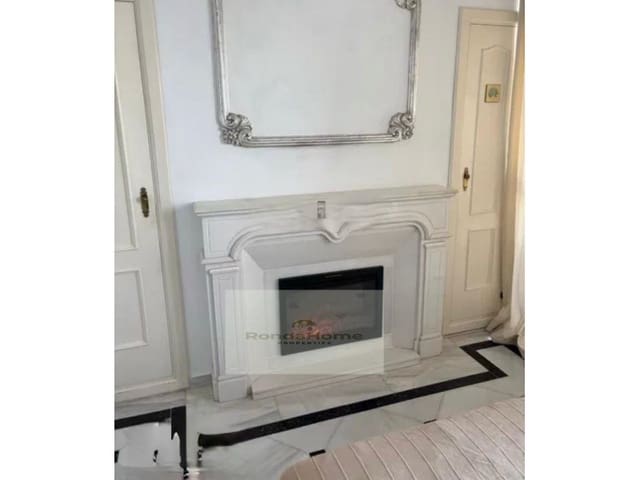 Piso de 2 habitaciones en Benalmadena Costa, Benalmádena en alquiler con garaje - 1.400 € (Ref: 9639437)