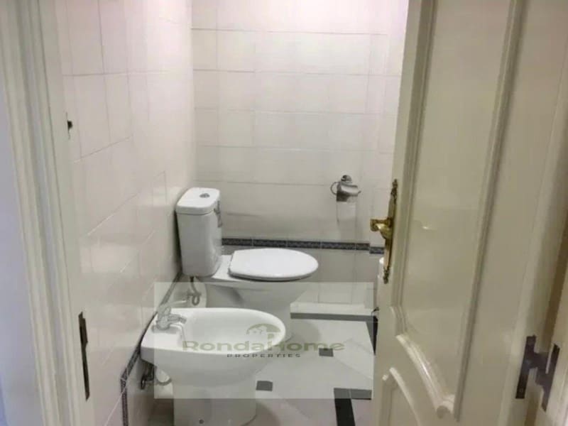 2 bedroom Flat for rent in Benalmadena with garage - € 1,400 (Ref: 9639437)