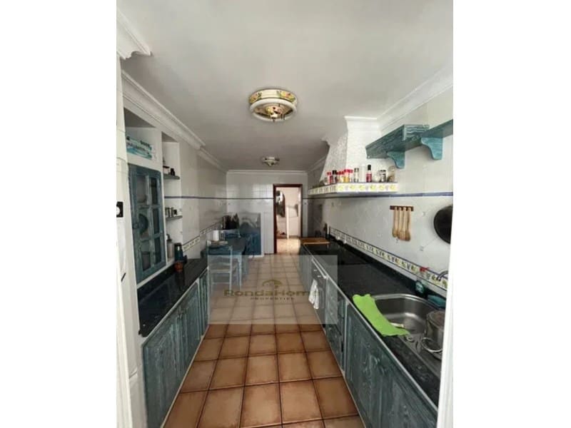 3 sovrum Lägenhet att hyra i Torremolinos med garage - 1 300 € (Ref: 9639438)